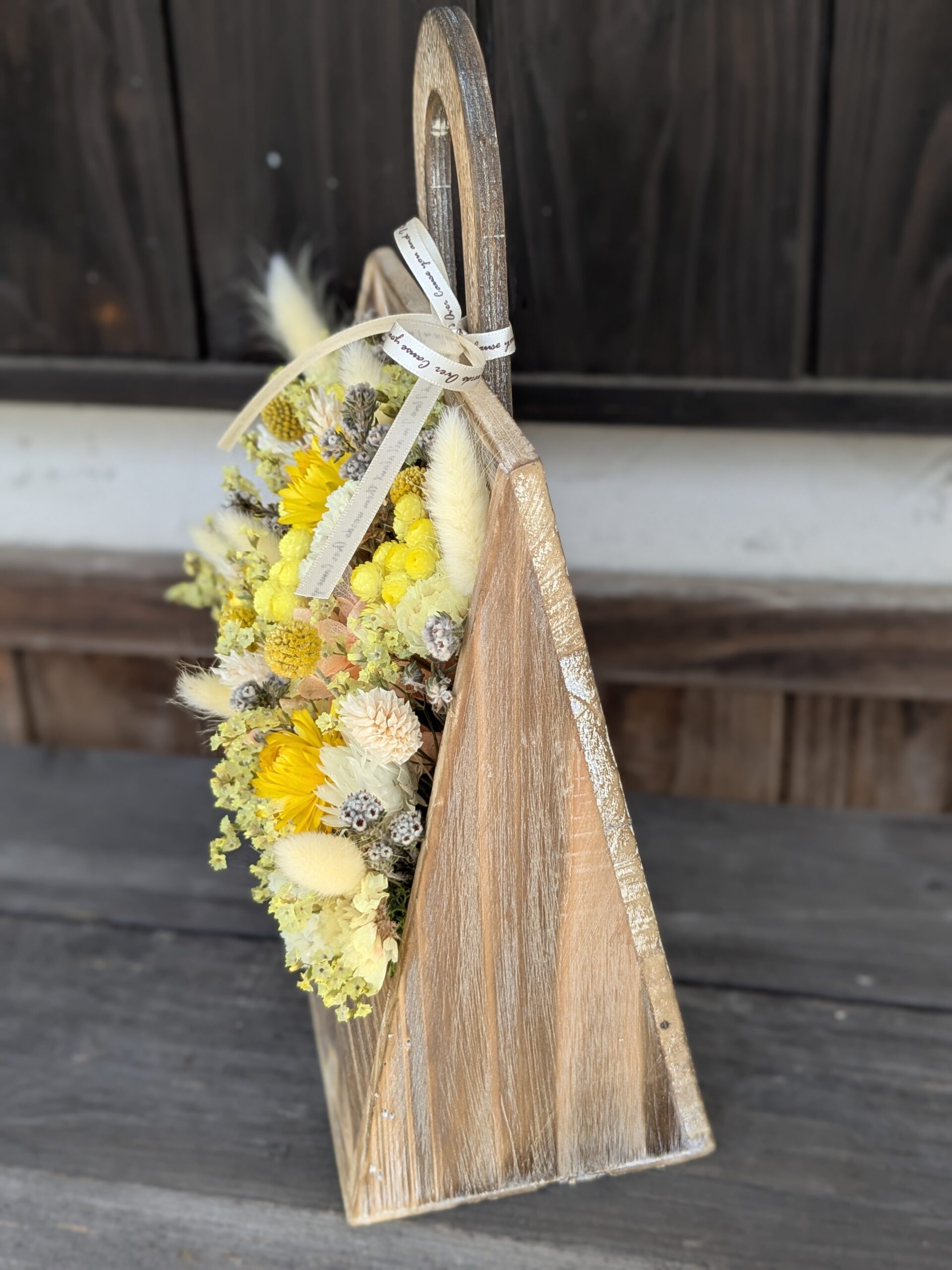 ドライフラワーアレンジ|木製バッグ|パステルイエロー - 画像 (4)