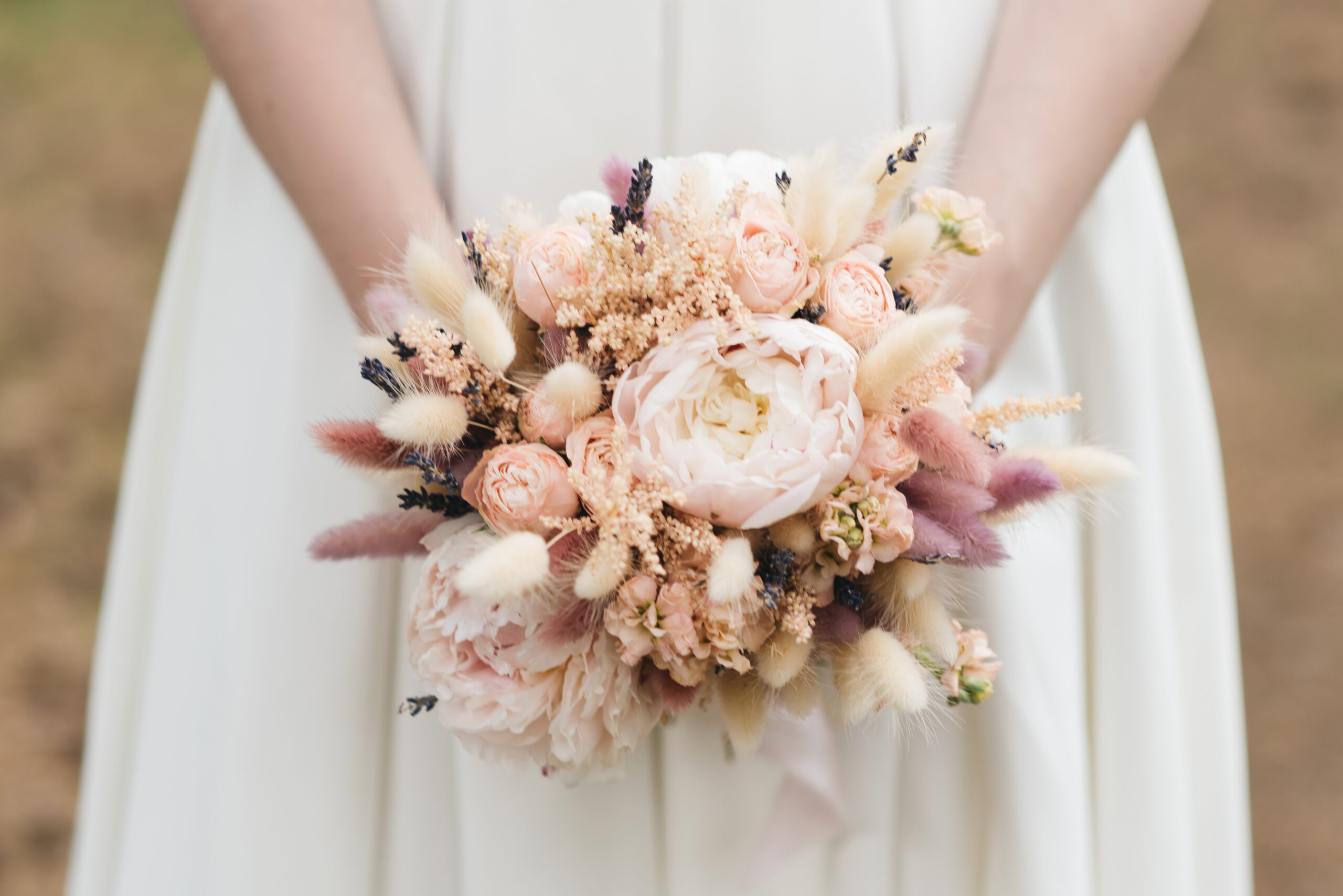 【比較】生花とドライフラワーどっちがいい？メリット・デメリット徹底解説